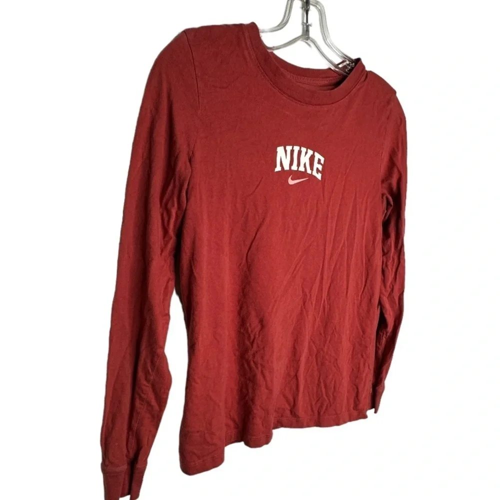 The Nike Tee Long Sleeved T-Shirt